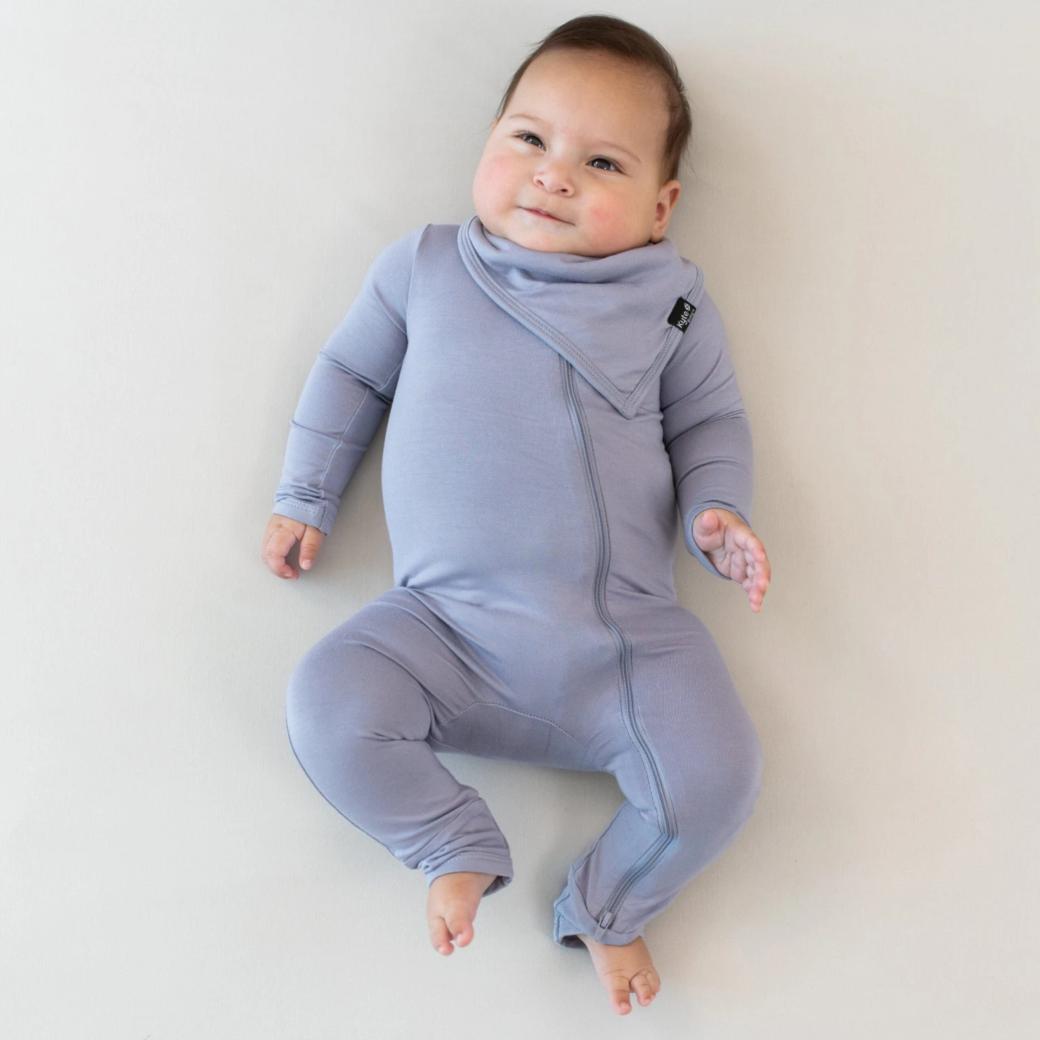 Bib In Haze - Image 2