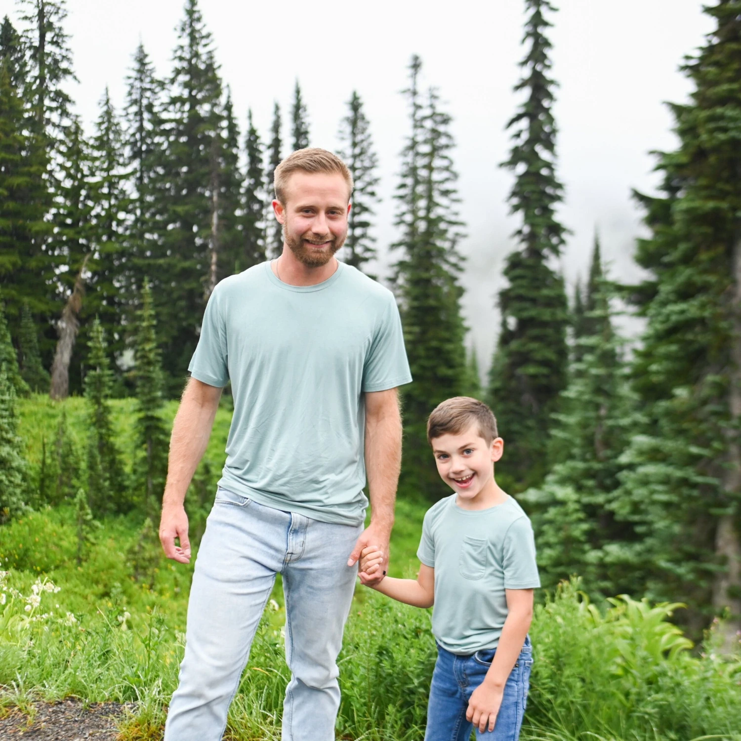 Men's Crew Neck Tee In Glacier - Image 5