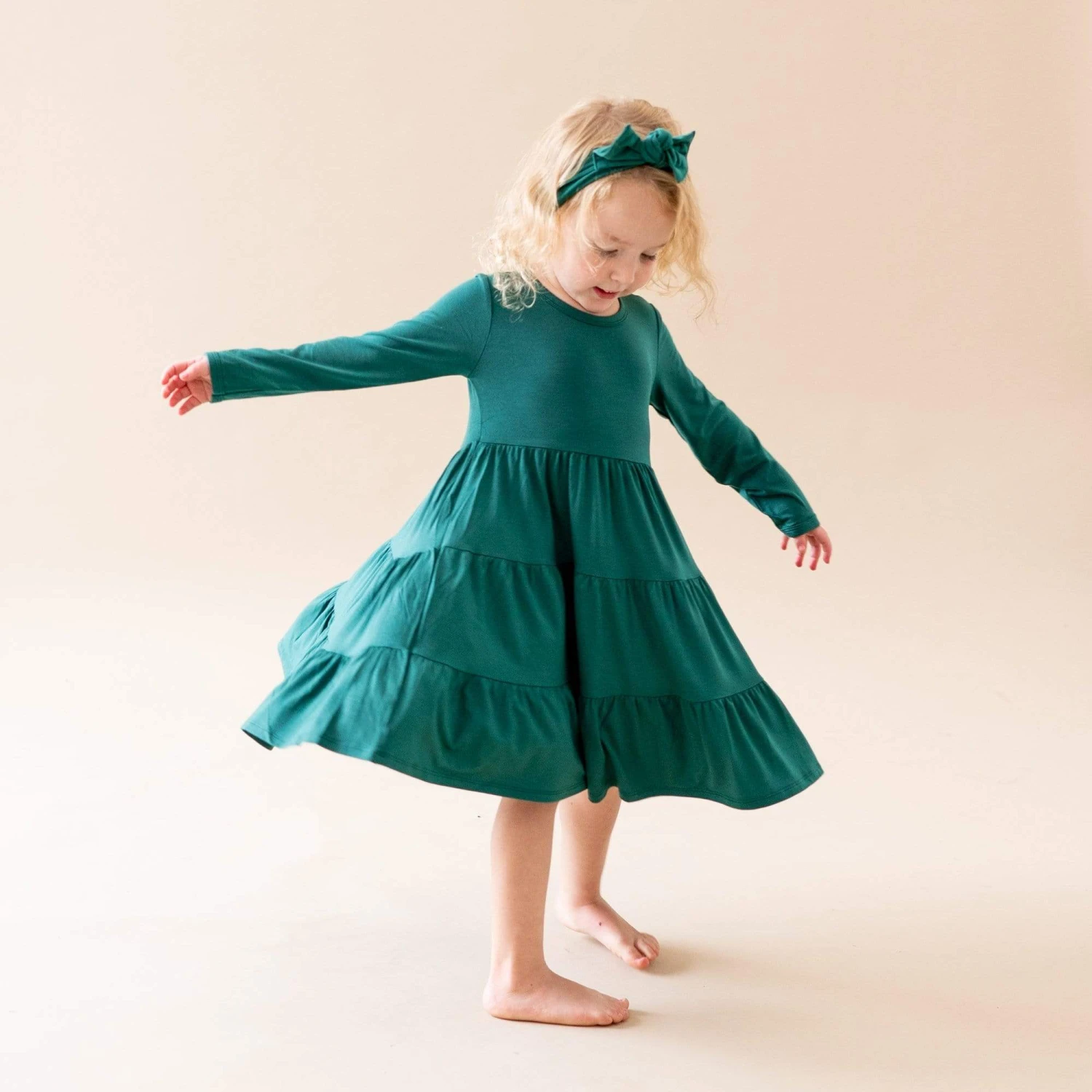 Long Sleeve Tiered Dress In Emerald - Image 3