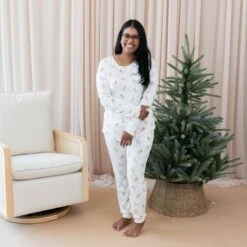 Women's Jogger Pajama Set In Cloud Deer