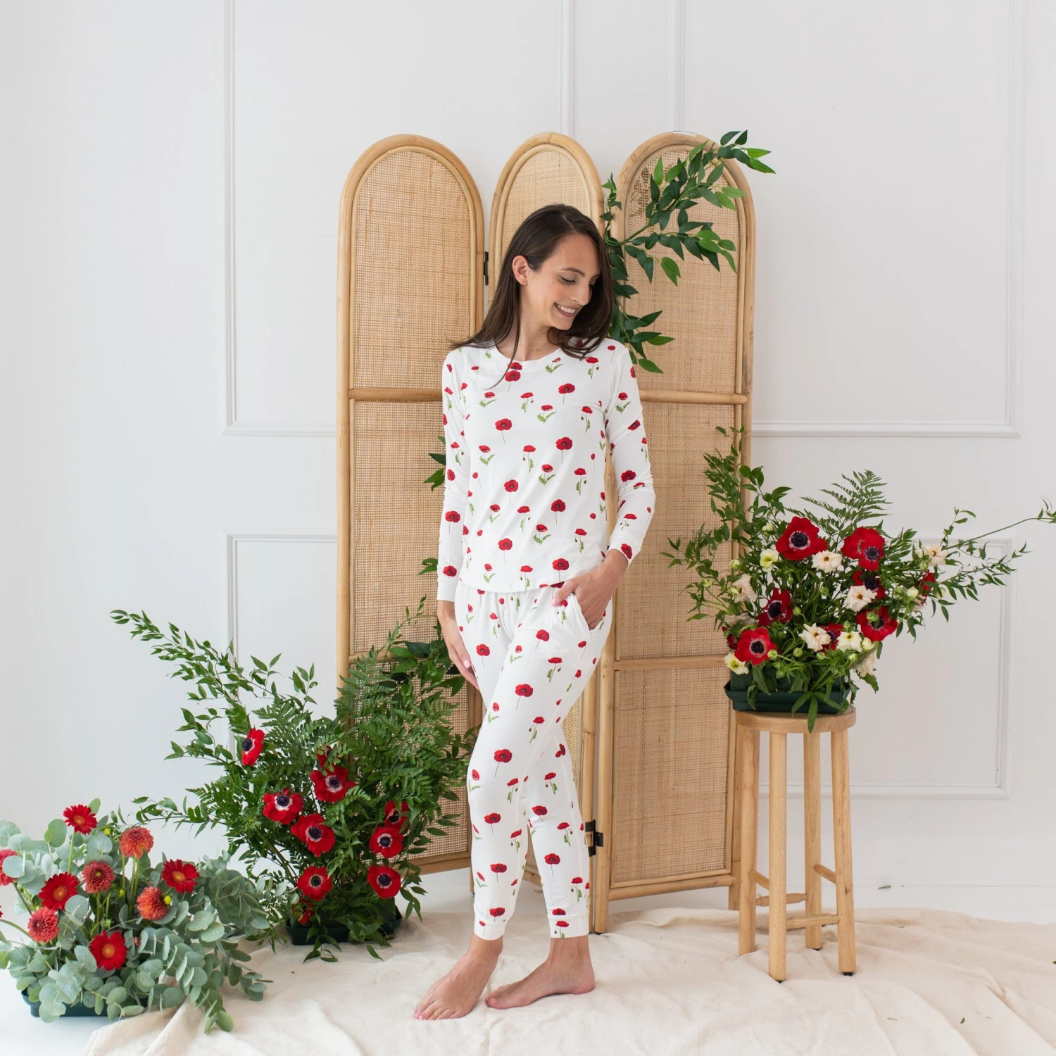 Women's Jogger Pajama Set In Cloud Poppies - Image 3