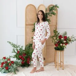 Women's Jogger Pajama Set In Cloud Poppies