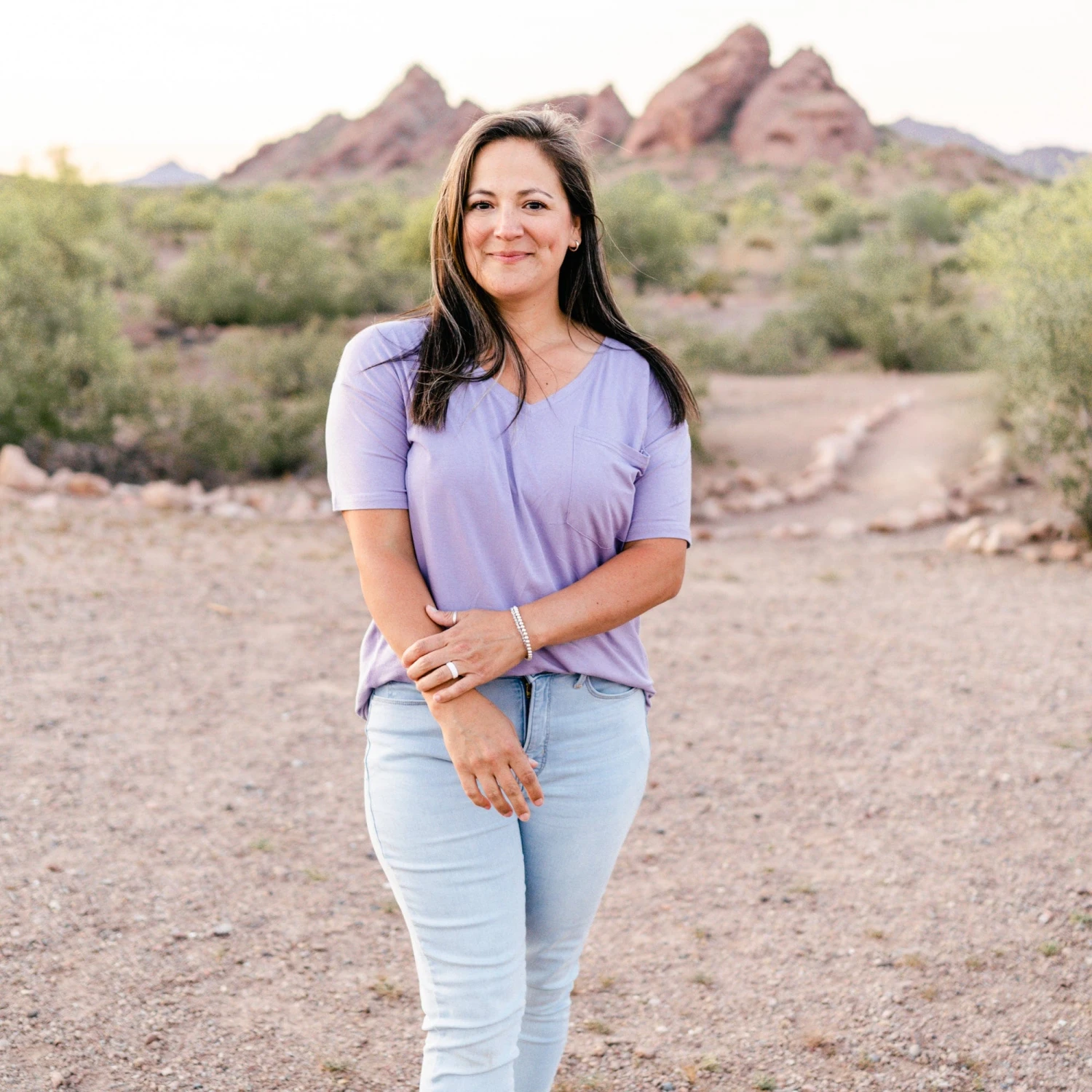 Women’s Relaxed Fit V-Neck In Taro